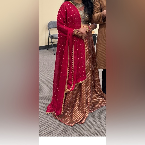 Extremely beautiful full hand work of pearls and dabka lengha choli - Picture 1 of 7